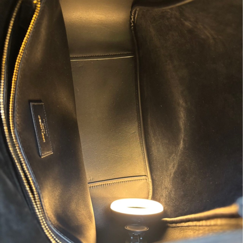YSL 聖羅蘭 Hobo Soft 托特包 黑金，大號 25 年編碼 狀態非常好-12