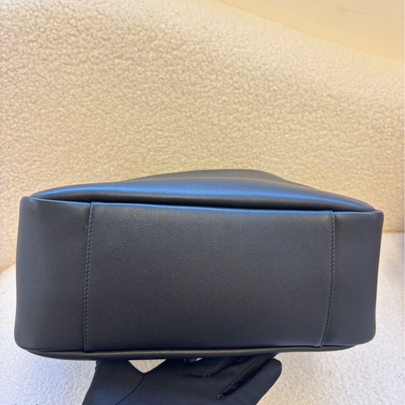 YSL 聖羅蘭 Hobo Soft 托特包 黑金，大號 25 年編碼 狀態非常好-14