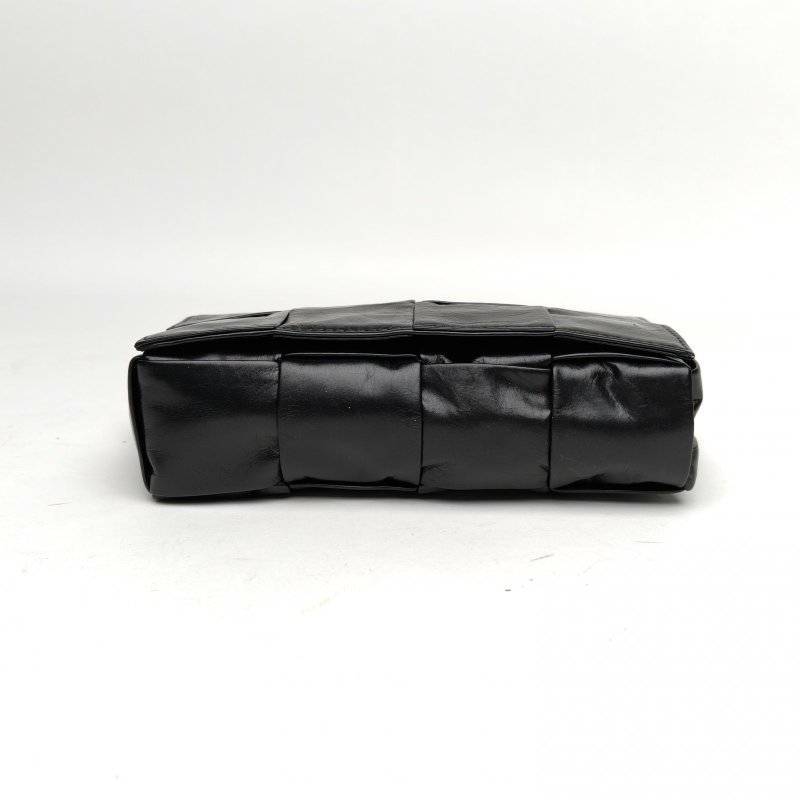 BOTTEGA VENETA Cassette腰包Mini18黑色油蠟皮銀扣肩背包-4
