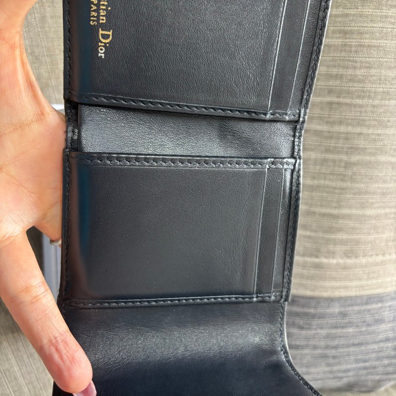 正品Christian Dior緹花布小牛皮內襯D墜飾摺疊三折短夾-2
