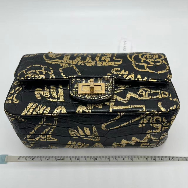 CHANEL香奈兒 2.55 絕版埃及系列,黑金鰐魚壓紋超級塗鴉燙金-10