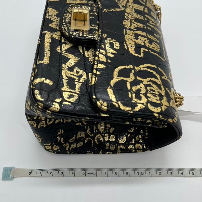 CHANEL香奈兒 2.55 絕版埃及系列,黑金鰐魚壓紋超級塗鴉燙金-11