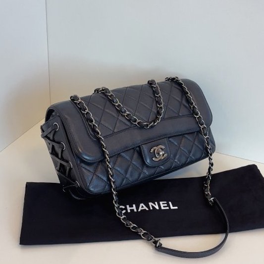 香奈兒/Chanel 黑銀限定牛皮 綁帶CF法棍鏈條包-2