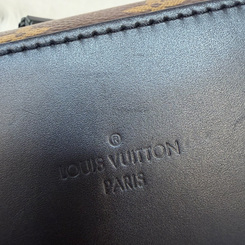 LV M43555 Saintonge 黑皮 老花 流蘇 相機包 方包-12