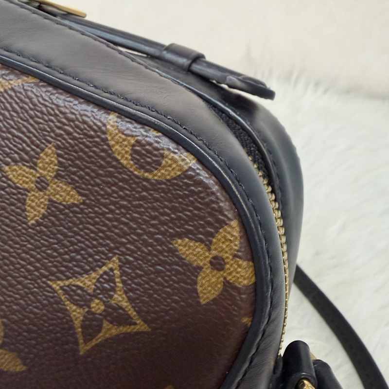 LV M43555 Saintonge 黑皮 老花 流蘇 相機包 方包-21
