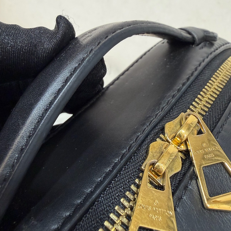 LV M43555 Saintonge 黑皮 老花 流蘇 相機包 方包-38