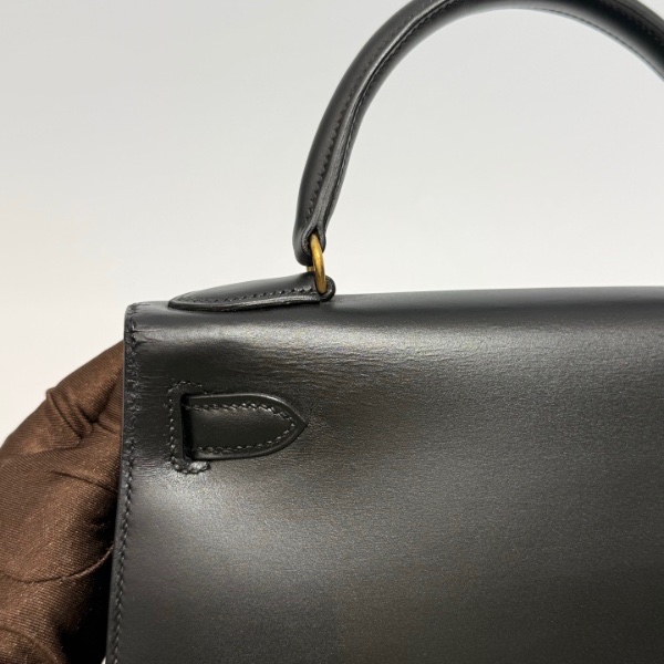 Hermès 愛馬仕 Kelly 28 黑金 Box 皮 圈 Q 刻 有鎖具 狀態良好-7