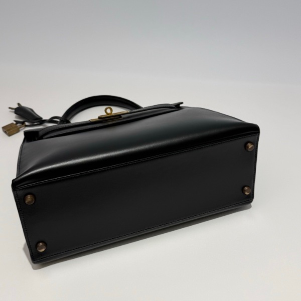 Hermès 愛馬仕 Kelly 28 黑金 Box 皮 圈 Q 刻 有鎖具 狀態良好-9