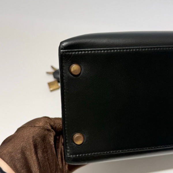 Hermès 愛馬仕 Kelly 28 黑金 Box 皮 圈 Q 刻 有鎖具 狀態良好-10