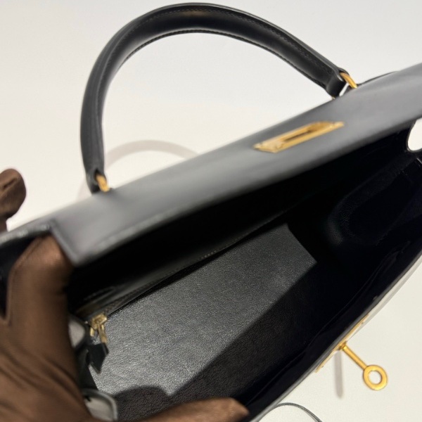 Hermès 愛馬仕 Kelly 28 黑金 Box 皮 圈 Q 刻 有鎖具 狀態良好-21