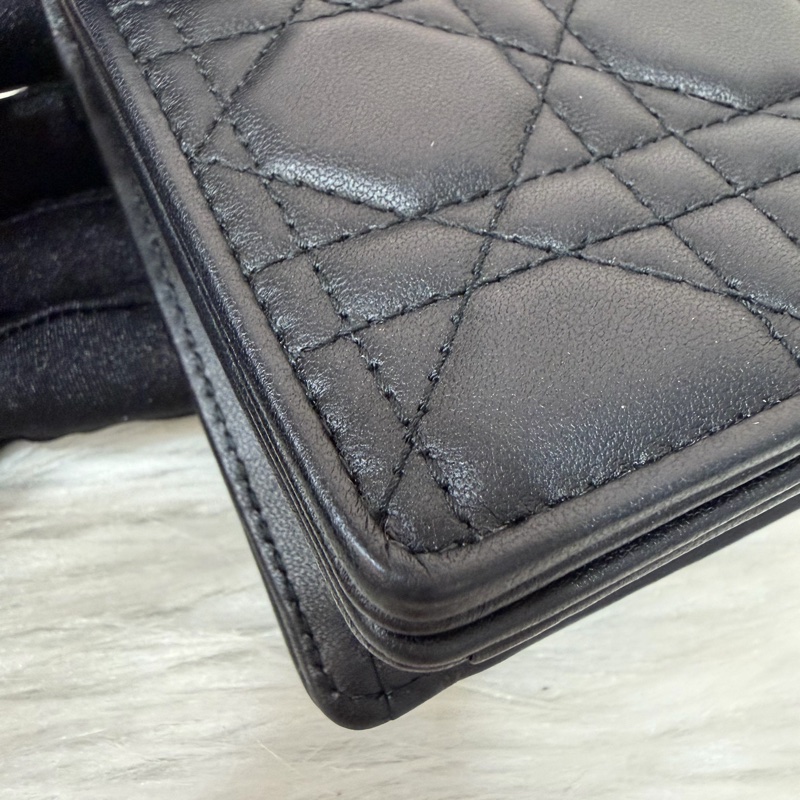 DIOR LADY DIOR S0204 黑皮 金釦 woc 手拿包 斜背包-6