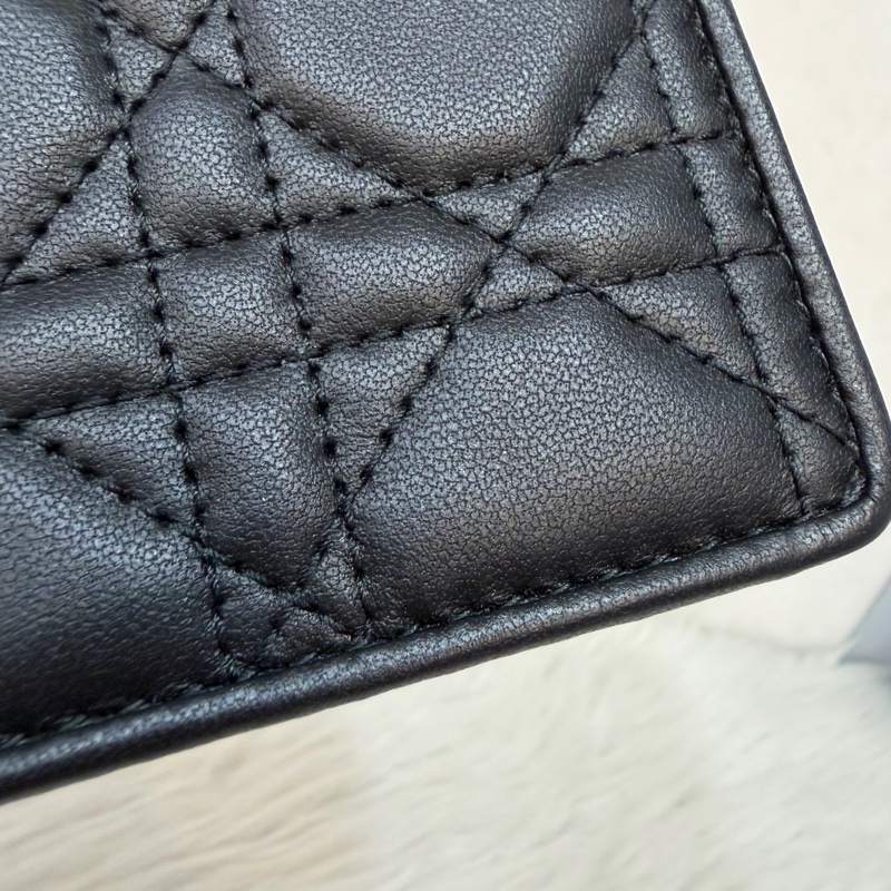 DIOR LADY DIOR S0204 黑皮 金釦 woc 手拿包 斜背包-14