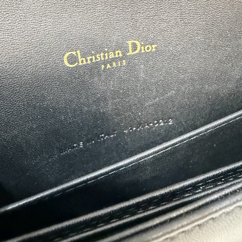 DIOR LADY DIOR S0204 黑皮 金釦 woc 手拿包 斜背包-33