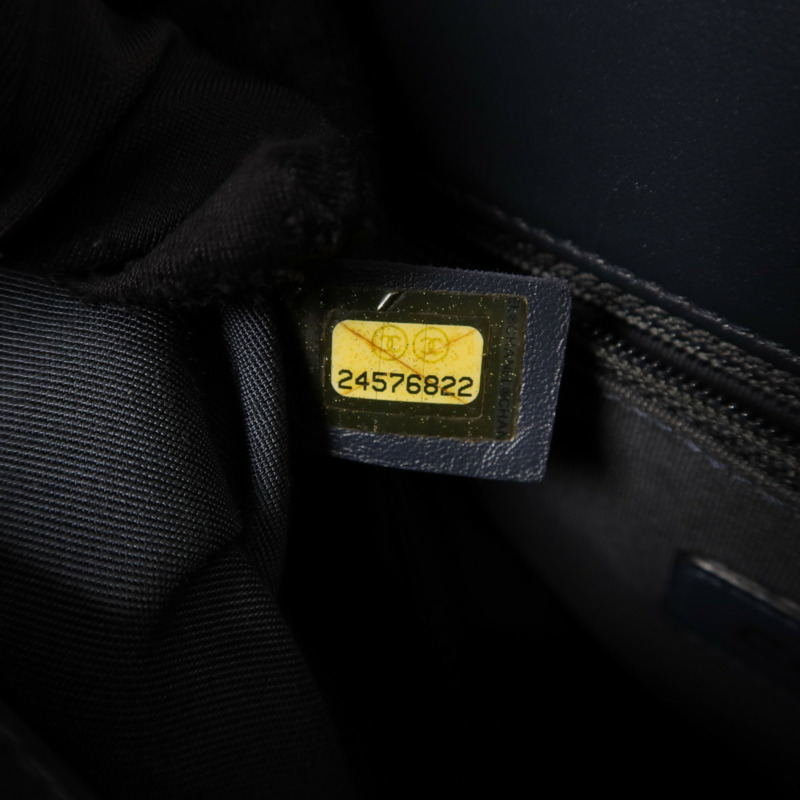 CHANEL 牛皮皮革Chevron V Stitch鏈帶手挽肩背兩用袋-6