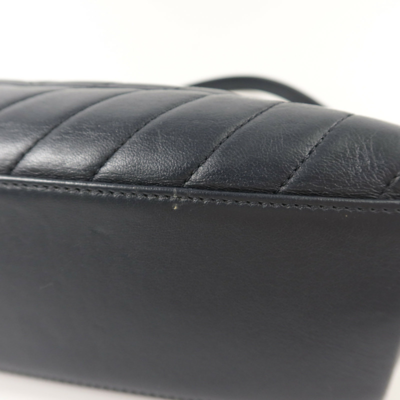 CHANEL 牛皮皮革Chevron V Stitch鏈帶手挽肩背兩用袋-14