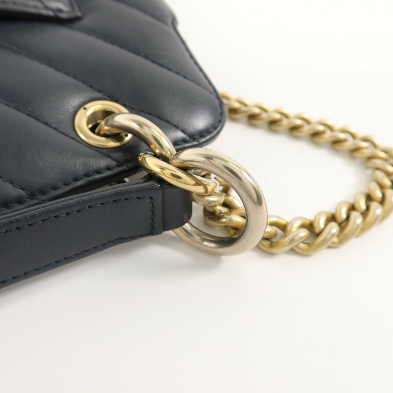 CHANEL 牛皮皮革Chevron V Stitch鏈帶手挽肩背兩用袋-15