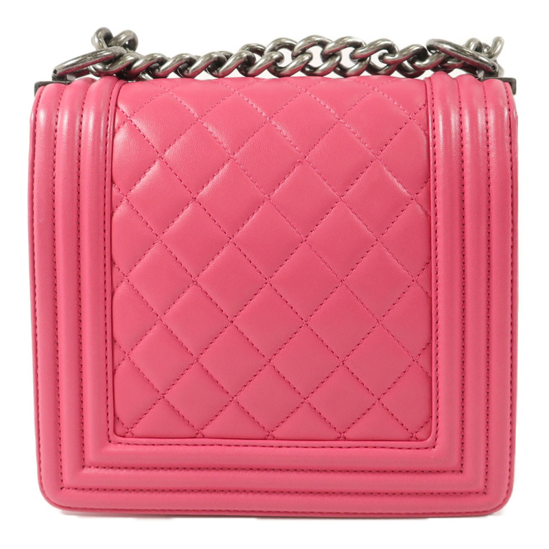 CHANEL 牛皮皮革Boy Chanel鏈帶肩背袋-1
