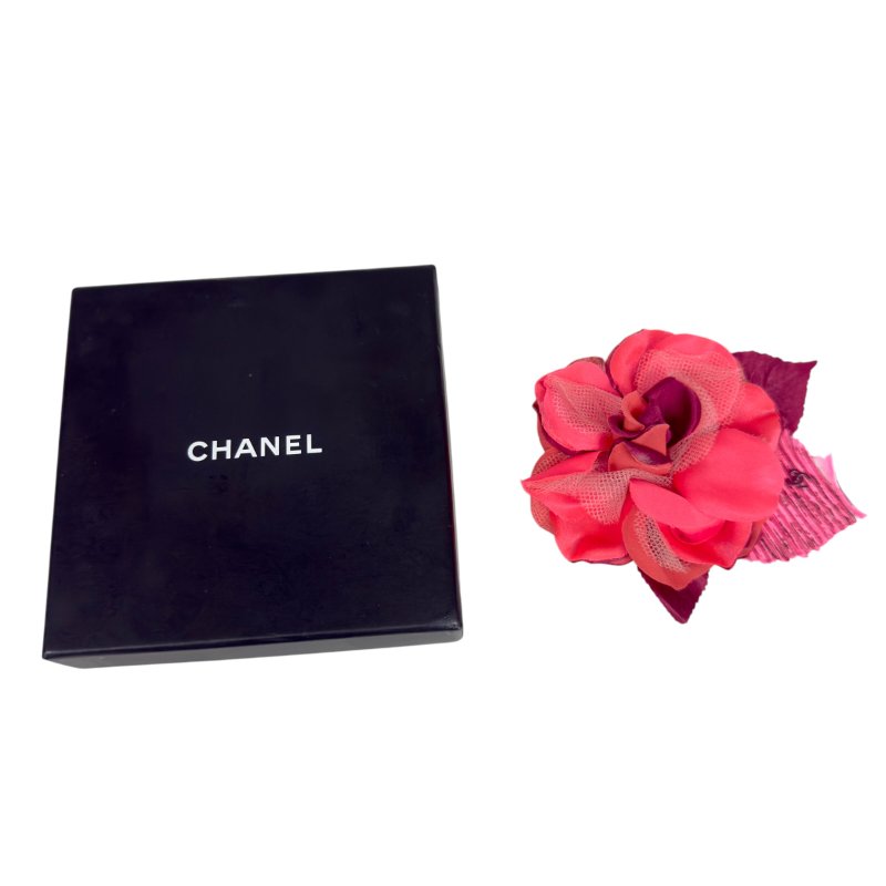 CHANEL CC 山茶花 胸針-1