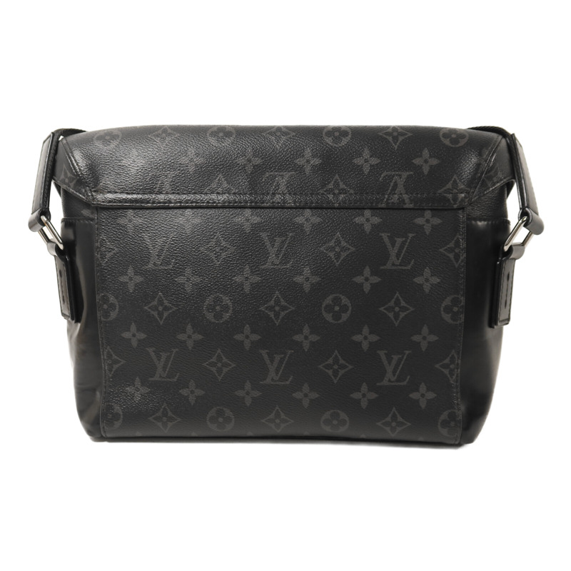 LOUIS VUITTON Monogram Eclipse Messenger PM Voyager肩背袋-1
