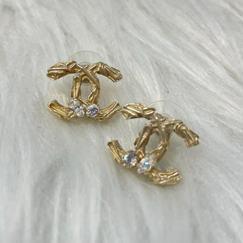CHANEL 造型雙C水鑽耳環 金色-1