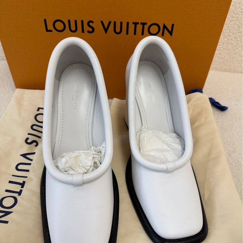 LV 白色大頭鞋 39 碼 僅試穿-8