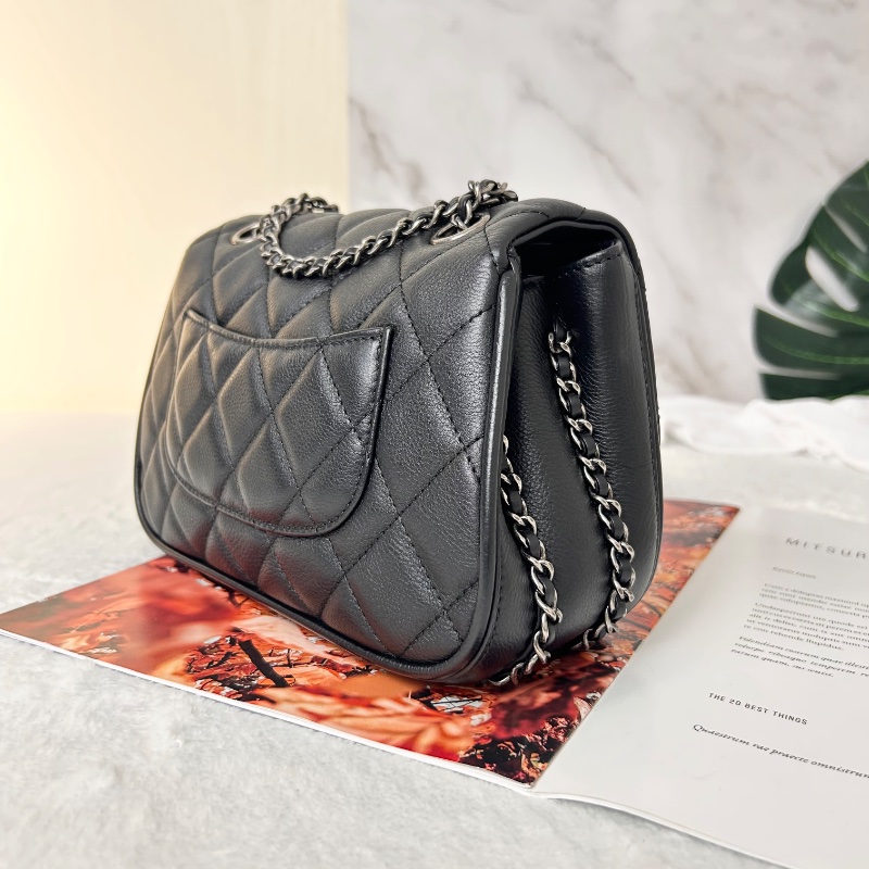 Chanel 雙 C 絎縫皮革翻蓋鏈條把手鏈帶手提包肩背包 A98549-7