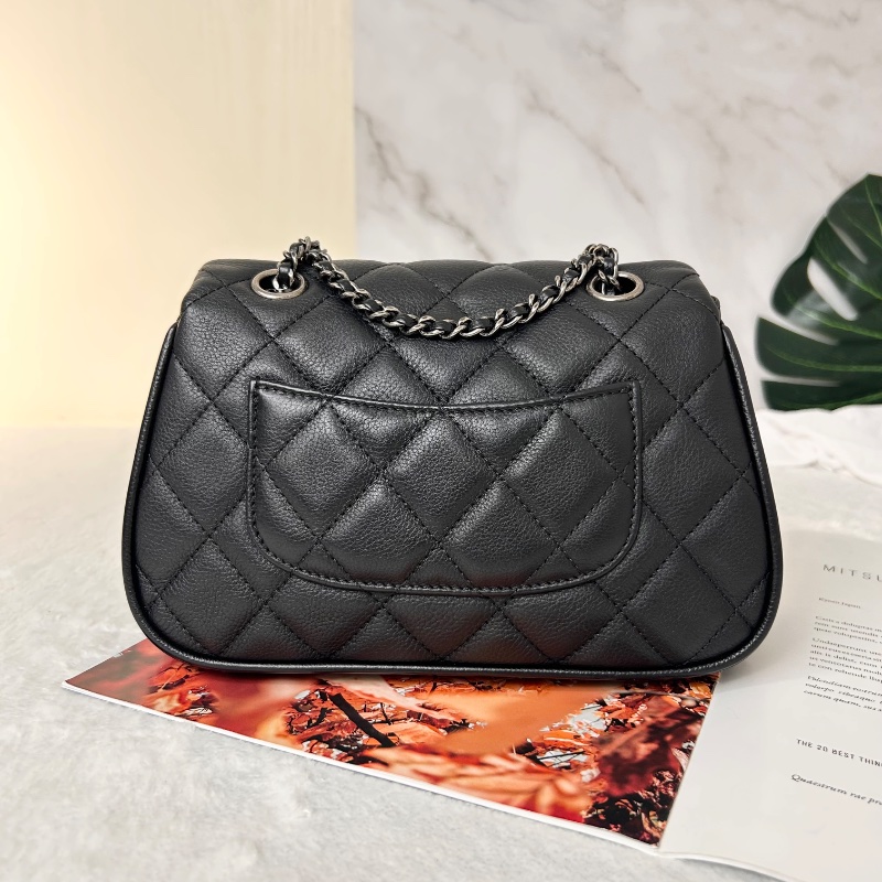 Chanel 雙 C 絎縫皮革翻蓋鏈條把手鏈帶手提包肩背包 A98549-8