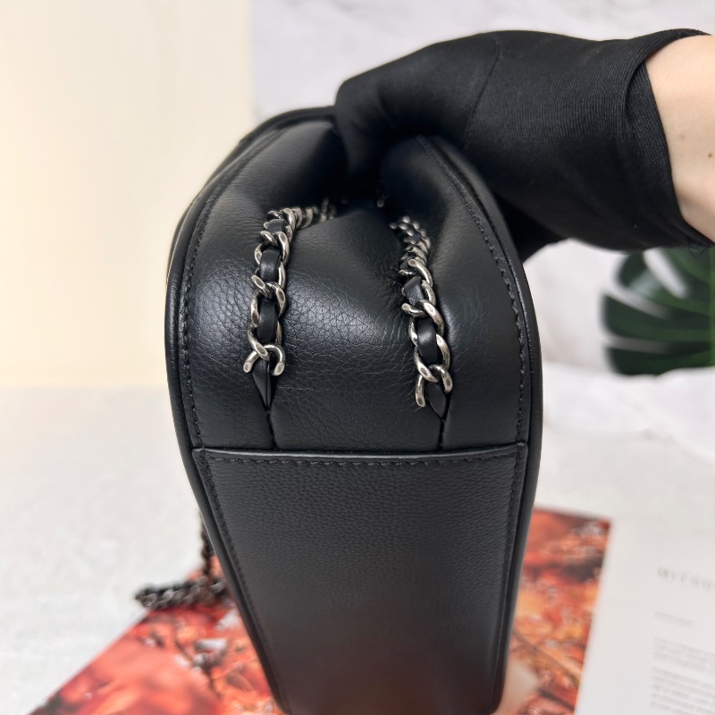 Chanel 雙 C 絎縫皮革翻蓋鏈條把手鏈帶手提包肩背包 A98549-18