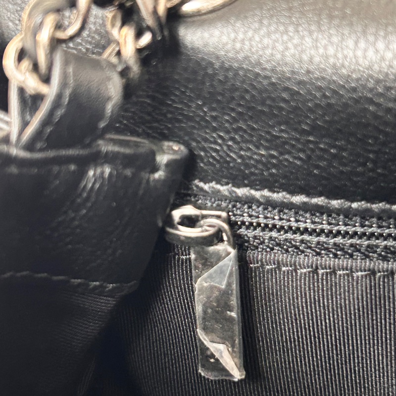 Chanel 雙 C 絎縫皮革翻蓋鏈條把手鏈帶手提包肩背包 A98549-29