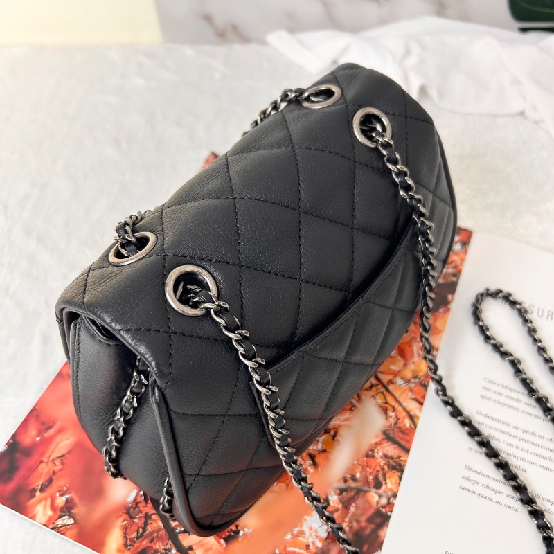 Chanel 雙 C 絎縫皮革翻蓋鏈條把手鏈帶手提包肩背包 A98549-37