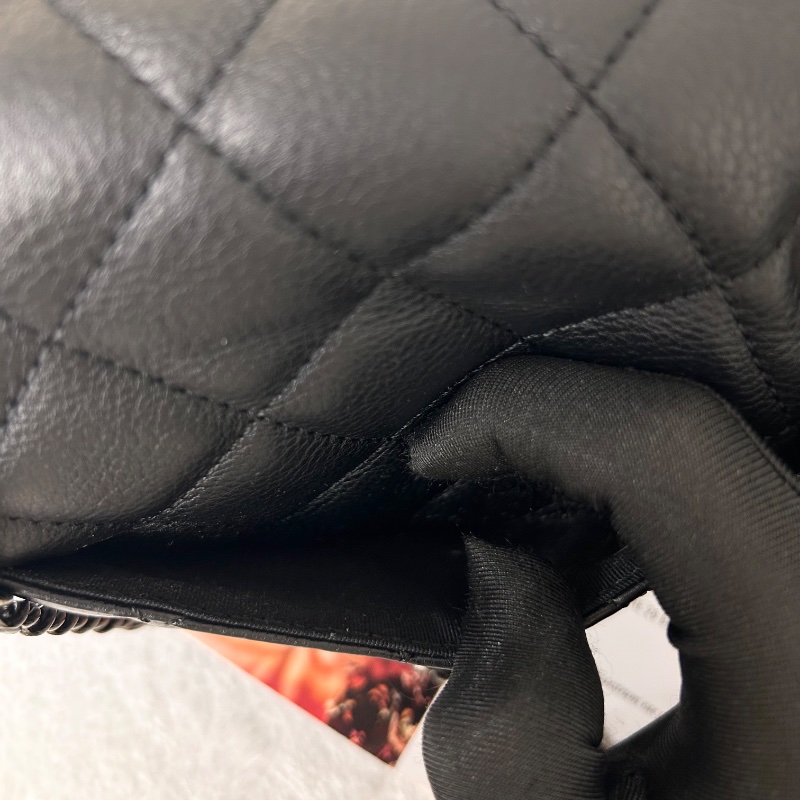 Chanel 雙 C 絎縫皮革翻蓋鏈條把手鏈帶手提包肩背包 A98549-38