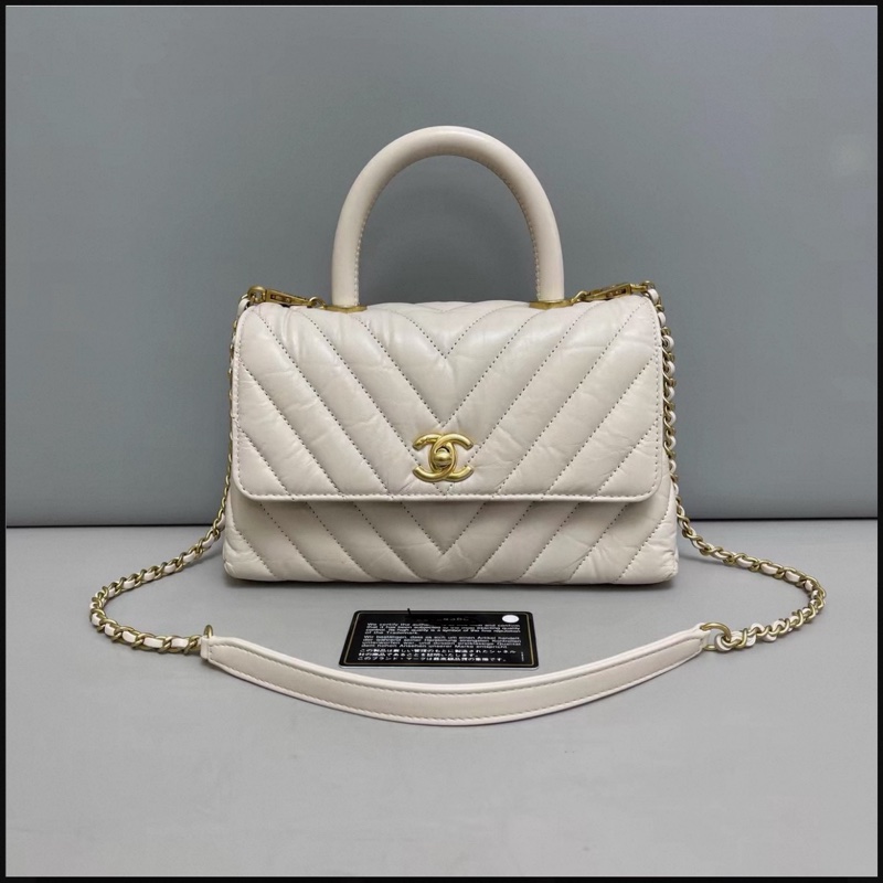 Chanel香奈兒Coco handle灰白色V紋牛皮包-0
