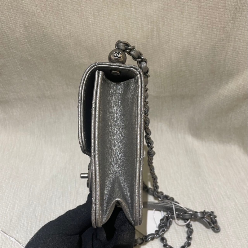 Chanel chain shoulder bag-5