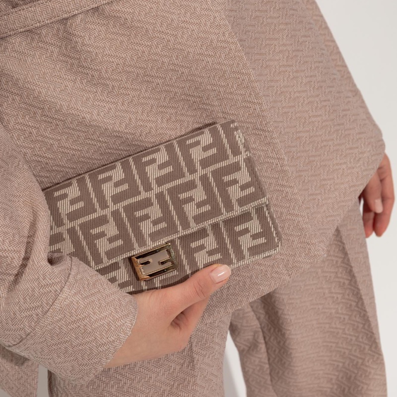 Fendi baguette 8M0498 ( Beige )-7
