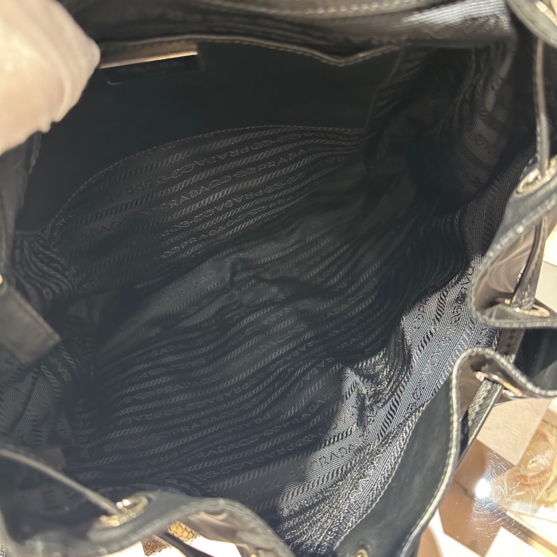 Prada普拉达背包尼龙拼稀有皮双肩背包-5
