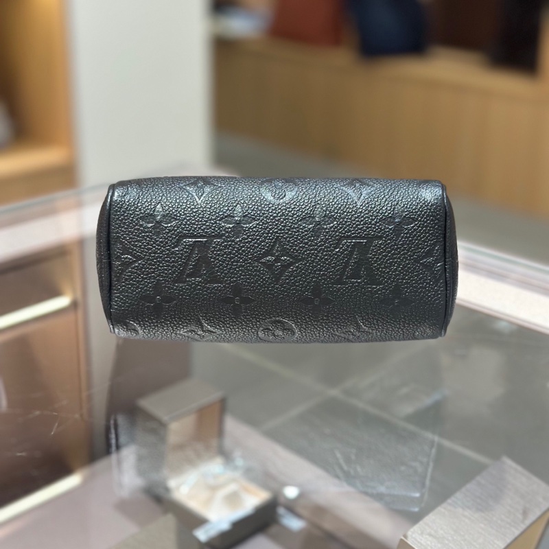LV路易威登Speedy nano 黑色全皮压纹-5