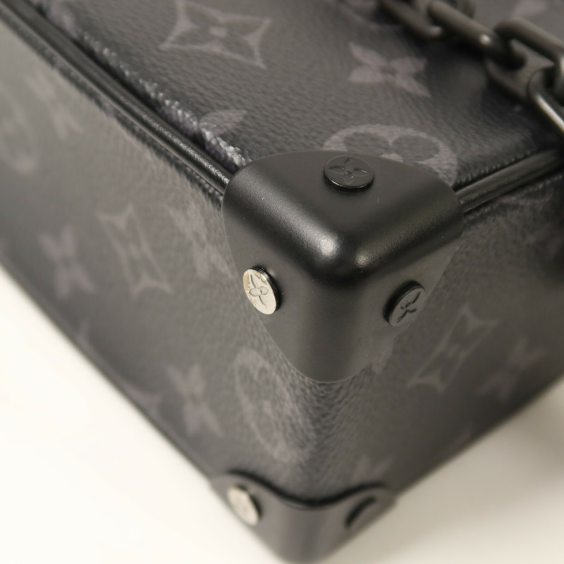 LOUIS VUITTON Monogram Eclipse Mini Soft Trunk肩背袋-9