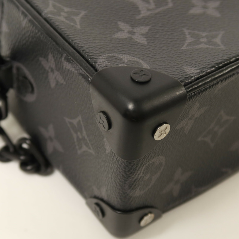 LOUIS VUITTON Monogram Eclipse Mini Soft Trunk肩背袋-10