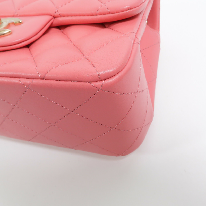 CHANEL 羊皮皮革Mini Classic 17鏈帶肩背袋-12