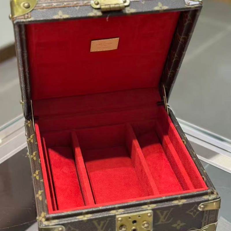 二手 LV 路易威登 Coffert Joaillerie 經典老花珠寶箱/首飾盒/硬箱  配件：塵袋 鑰匙 尺寸：24-12.5-24cm-3