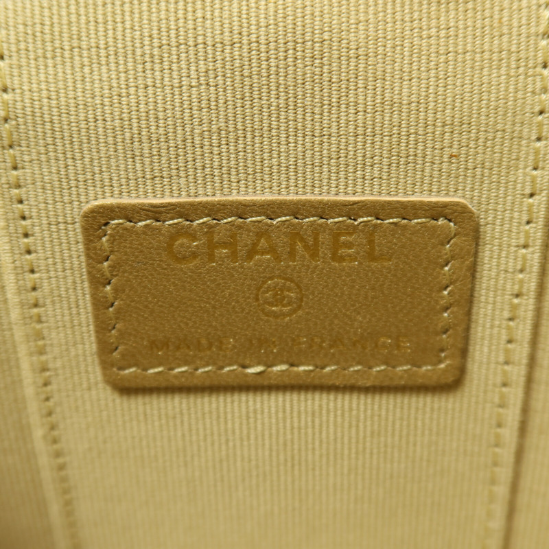 CHANEL 羊皮皮革Vanity Case Gold Ball鏈帶肩背袋-5
