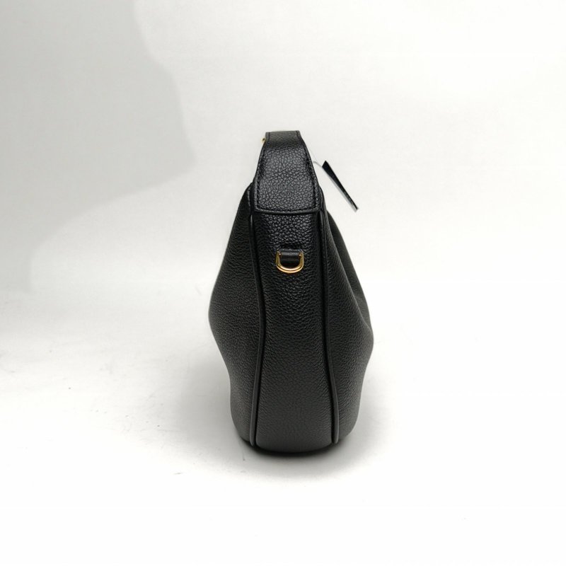 CELINE 黑色牛皮金扣TEENCELINELULUIN單肩hobo包肩背包-1