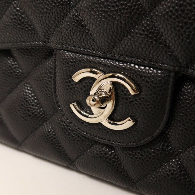 CHANEL 牛皮皮革Maxi Classic鏈帶肩背袋-11