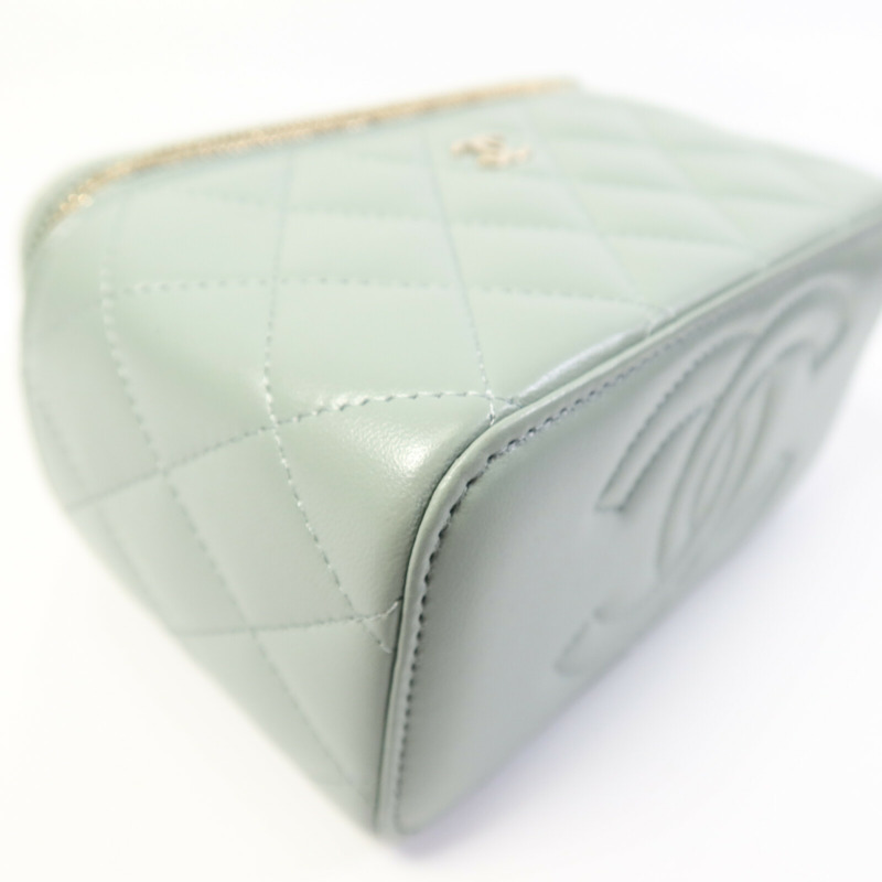 CHANEL 羊皮皮革Vanity Case鏈帶肩背袋-10