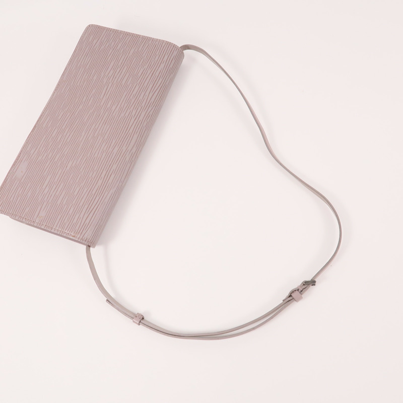 LOUIS VUITTON Epi Honfleur Clutch Bag-6