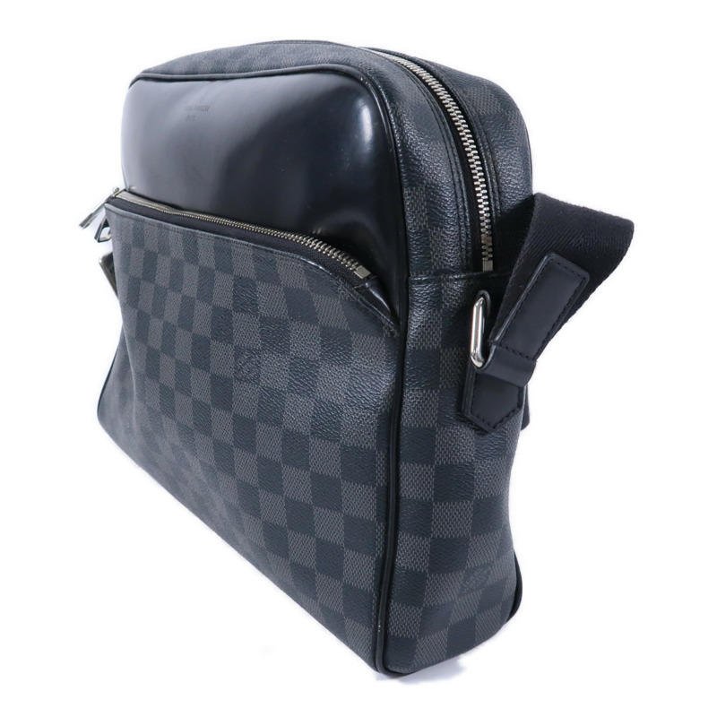 LOUIS VUITTON Damier Graphite Dayton MM肩背袋-2