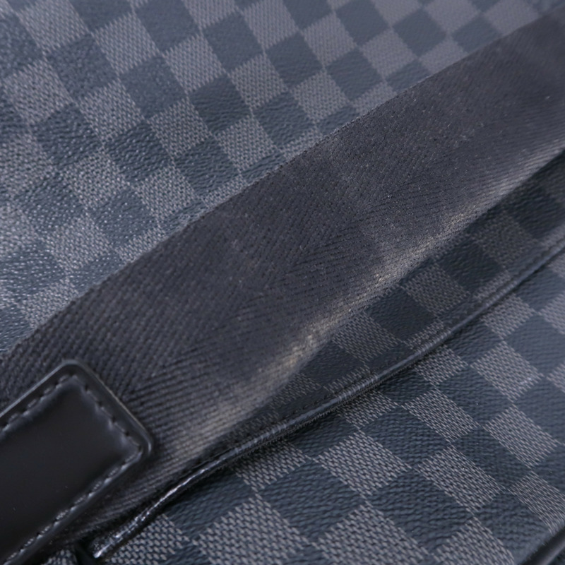 LOUIS VUITTON Damier Graphite Dayton MM肩背袋-14