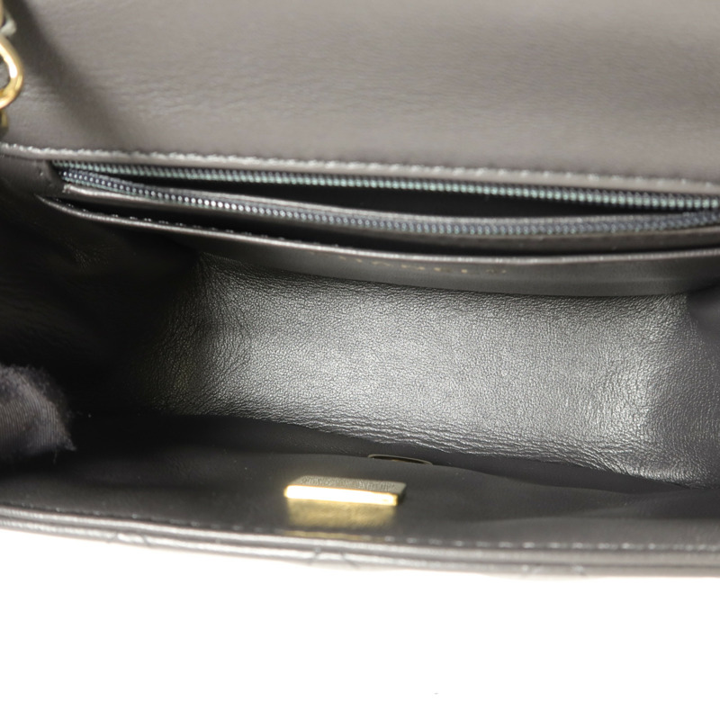 CHANEL 羊皮皮革Mini Classic 17鏈帶肩背袋-4