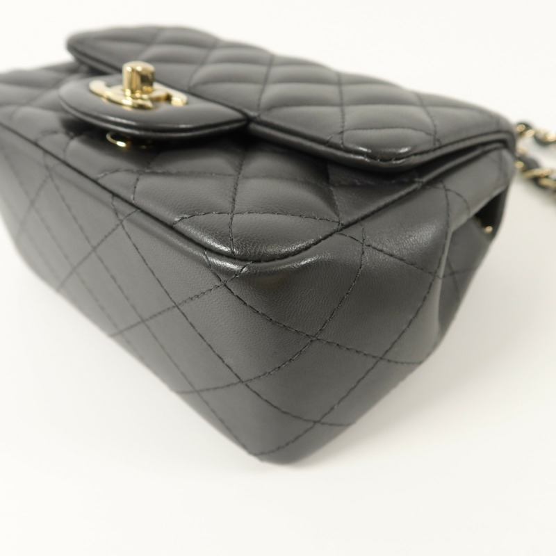 CHANEL 羊皮皮革Mini Classic 17鏈帶肩背袋-10