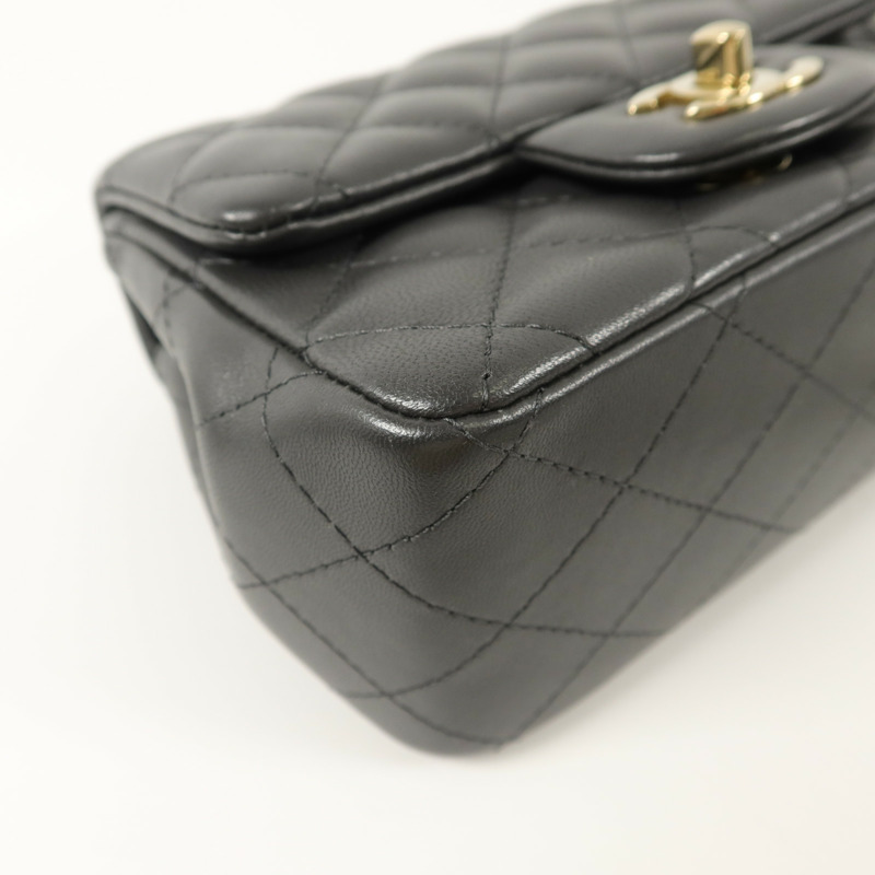 CHANEL 羊皮皮革Mini Classic 17鏈帶肩背袋-11